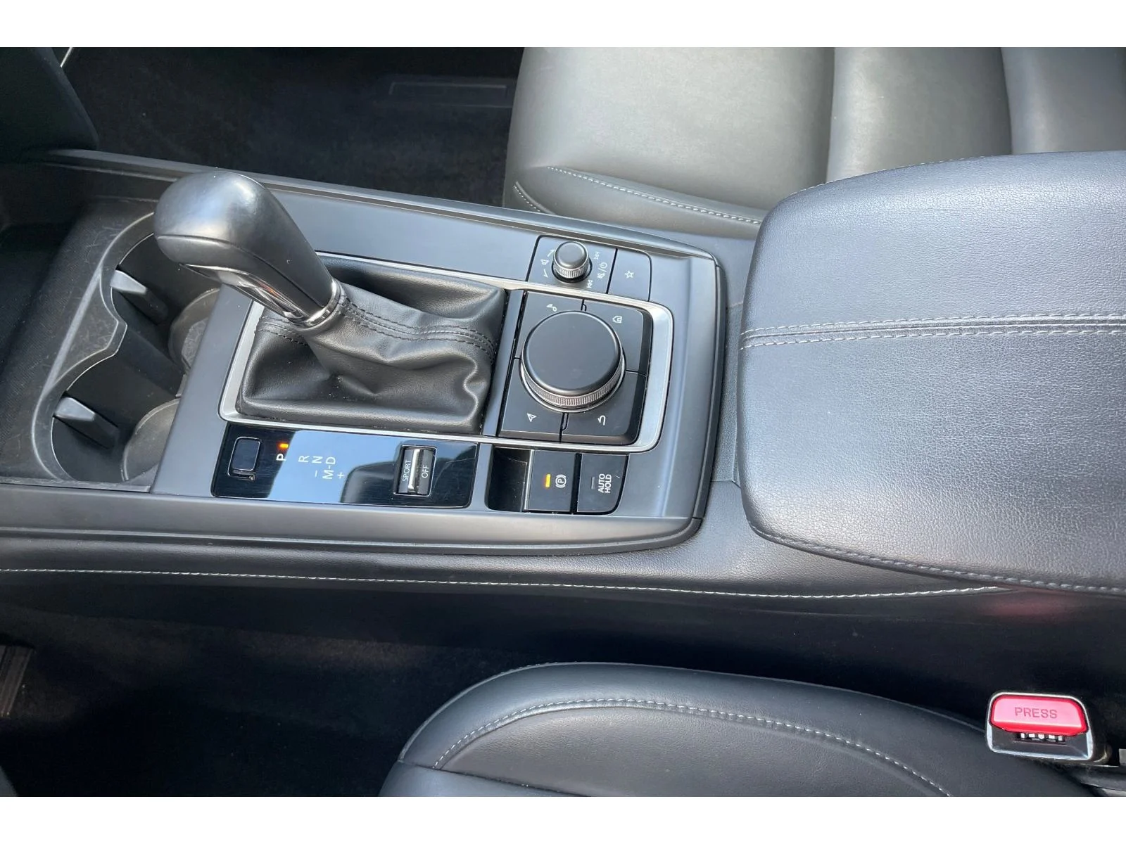 Used 2023 SNOWFLAKE WHITE P Mazda 2.5 S Select Package image 32