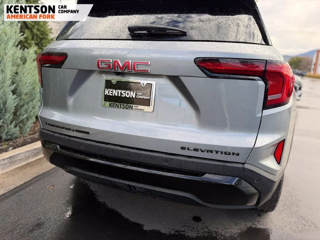 Used 2026 Silver GMC Elevation image 35