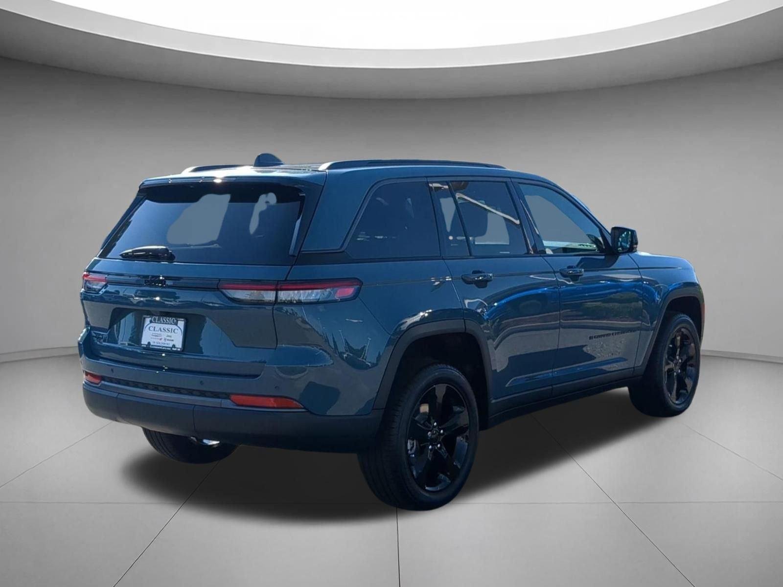 New 2026 Steel Blue Exterior Paint Jeep Limited image 5