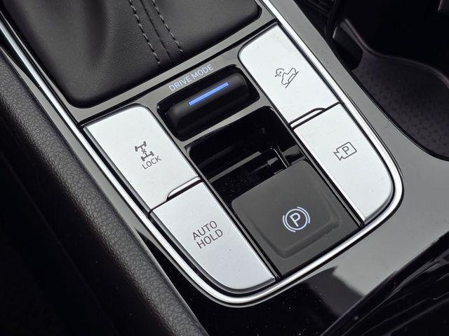 New 2026 White Hyundai SEL Activity AWD image 30