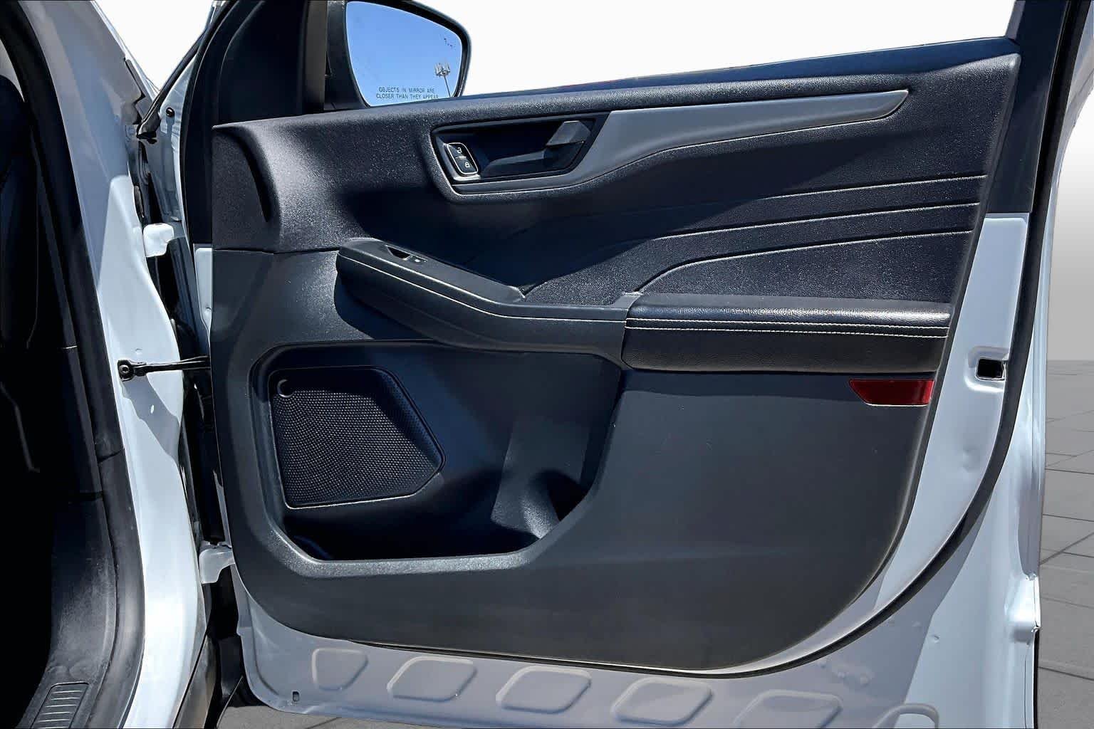 Used 2025 Space Silver Ford Active image 22