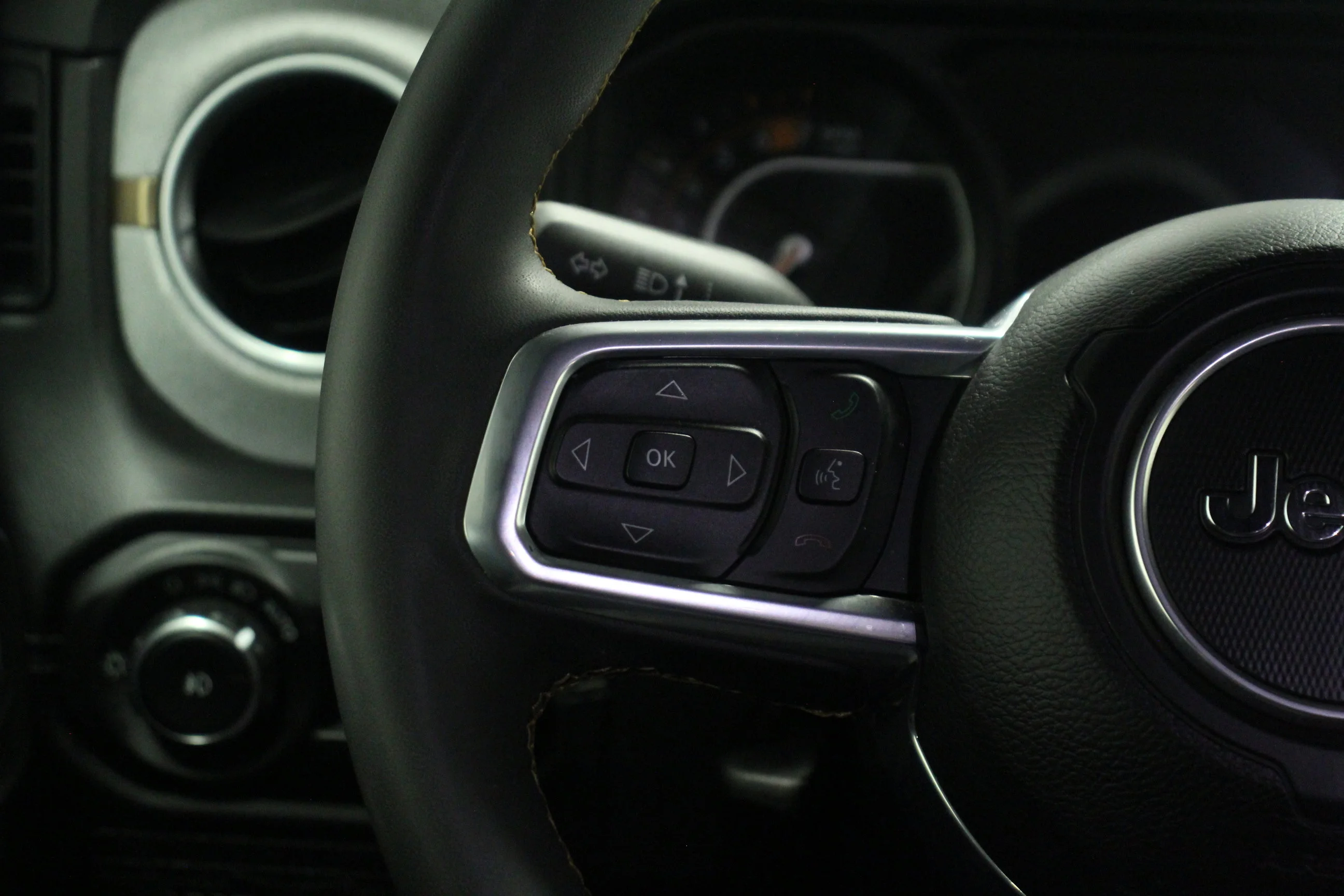 2024 Jeep Wrangler 4-Door Sahara - Photo 19