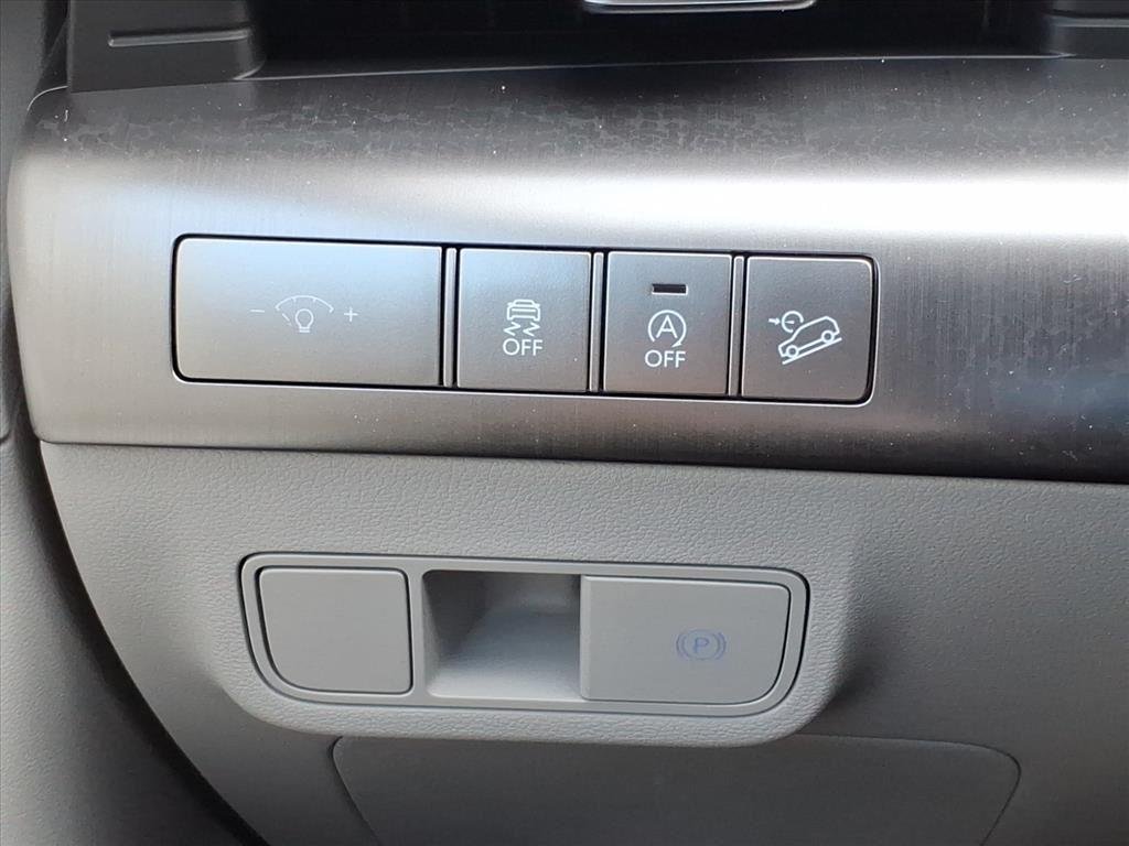 Used 2026 Abyss Black Pearl Hyundai SE image 19