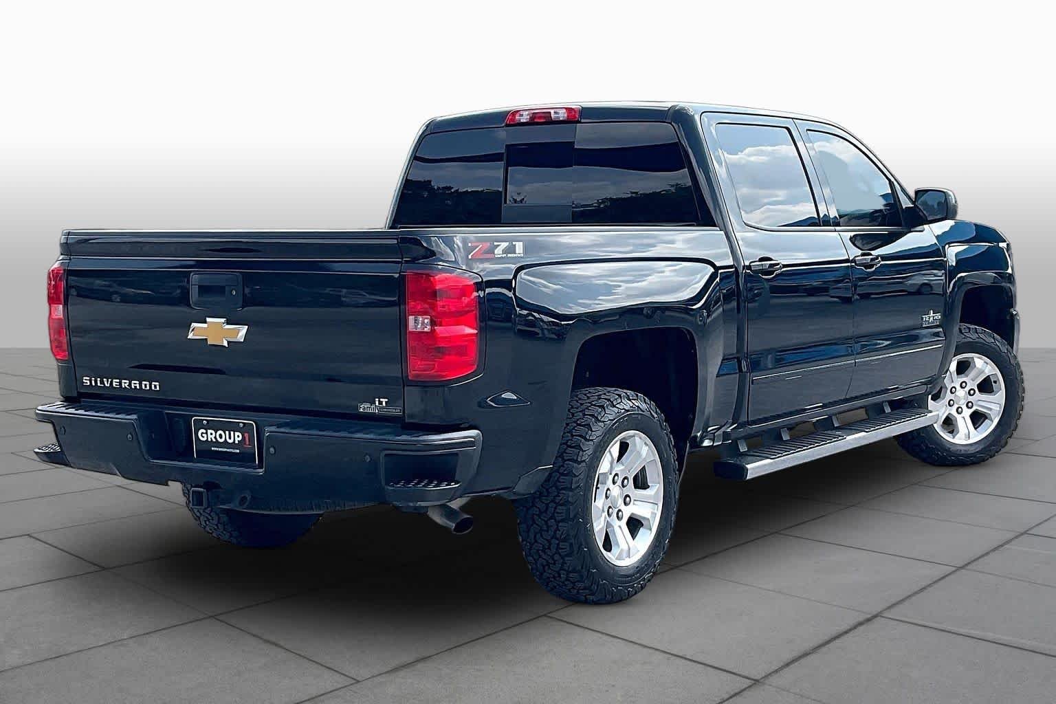 Used 2018 Black Chevrolet LT image 13