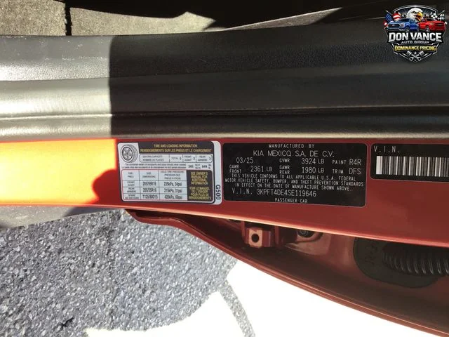 Used 2025 Red Kia LXS image 28