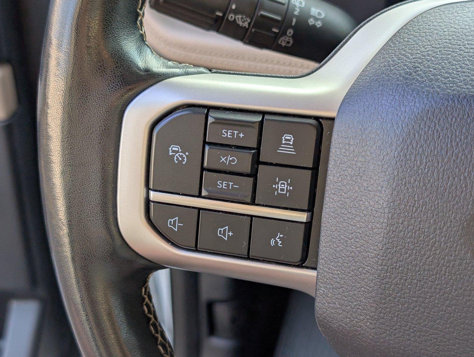 Used 2024 Oxford White Ford Limited image 30