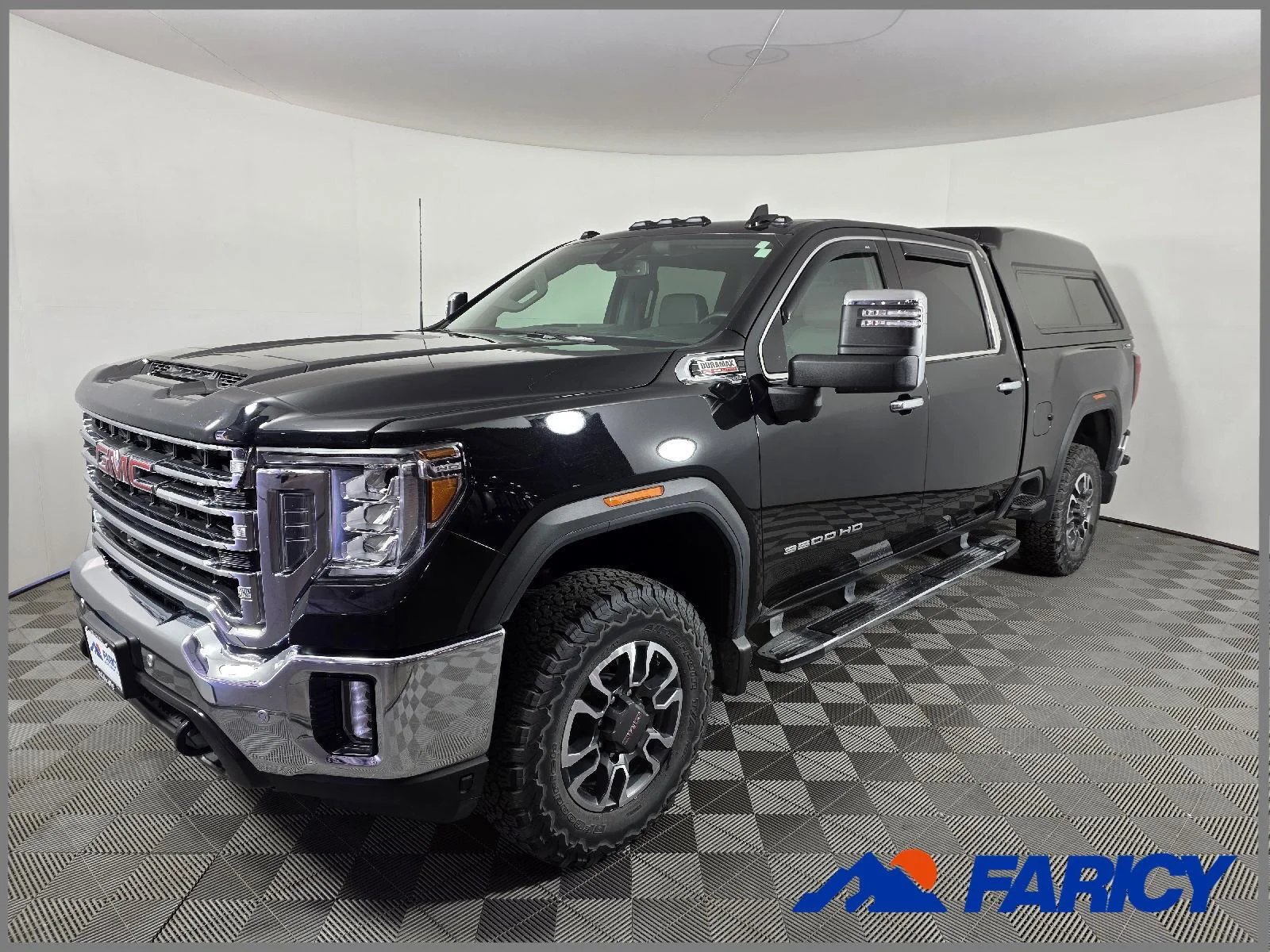 Used 2021 Ebony Twilight Metallic GMC SLT image 1