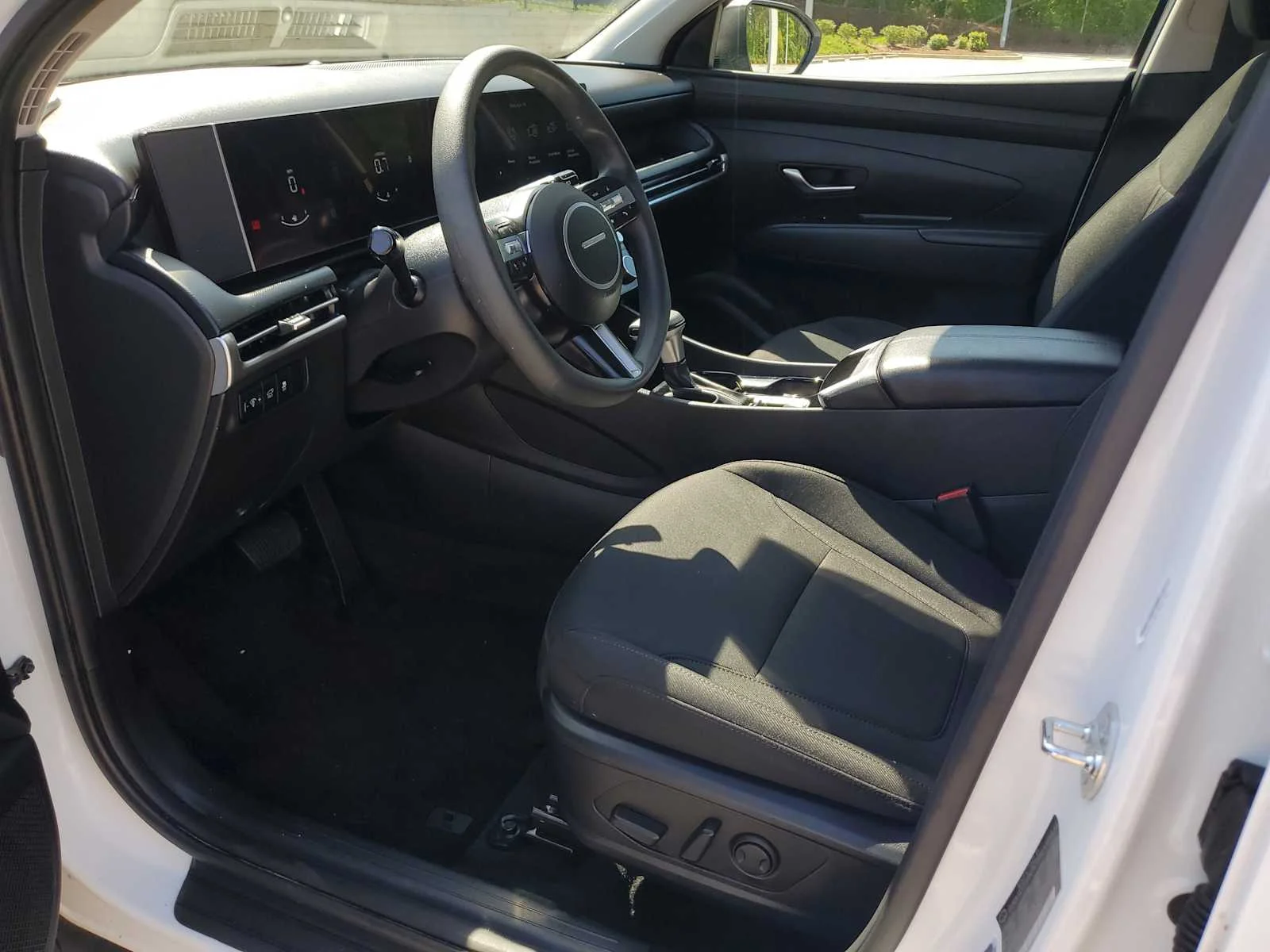 Used 2025 Serenity White Pearl Hyundai SEL image 16