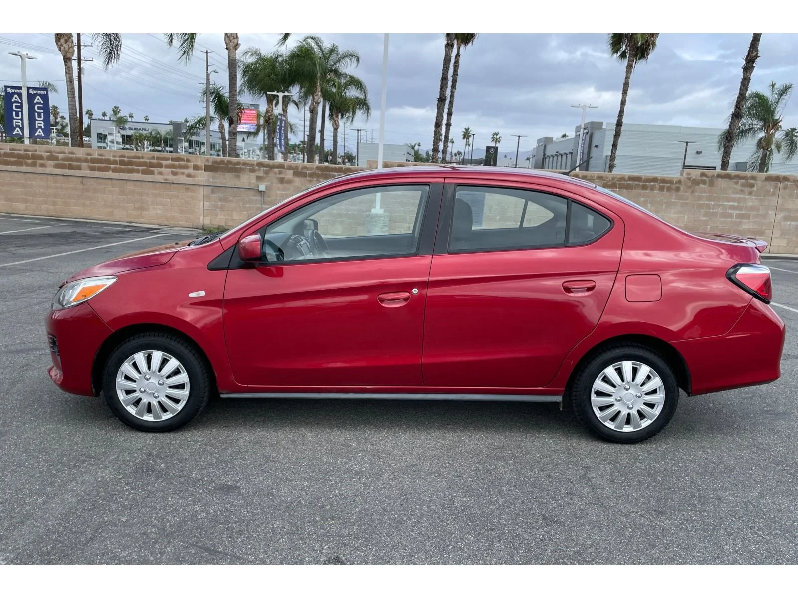 Used 2023 Infrared Metallic w/Black Roof Mitsubishi Black Edition image 2