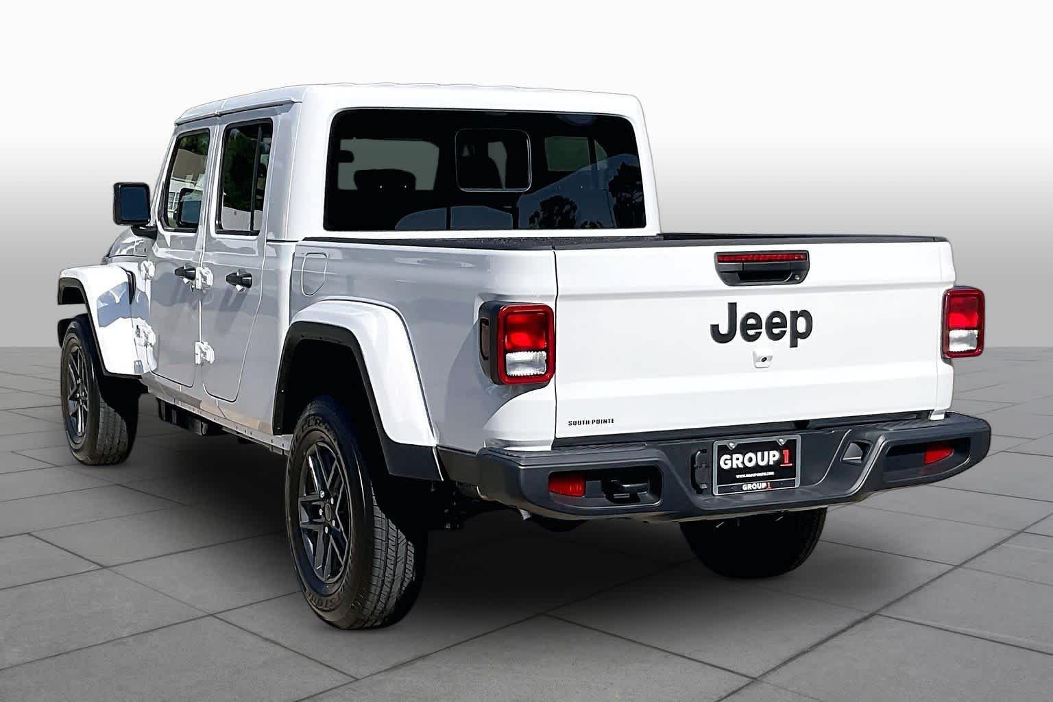 New 2026 Bright White Clear-Coat Exterior Paint Jeep Sport S image 12