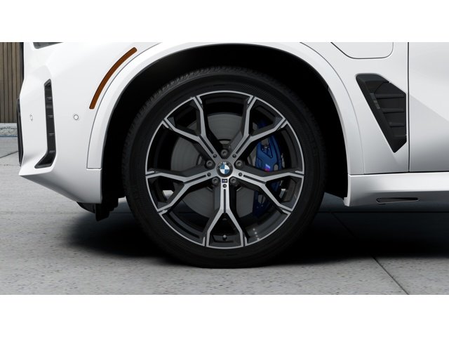 New 2026 Mineral White Metallic BMW xDrive50e image 7