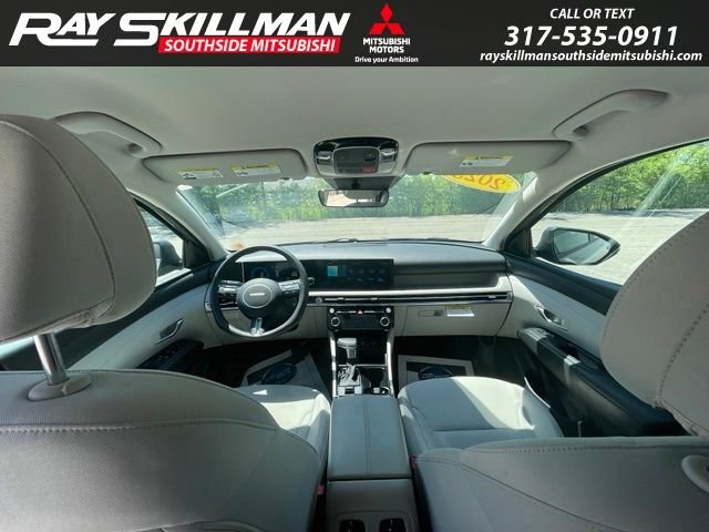 Used 2025 Gray Hyundai SEL image 11
