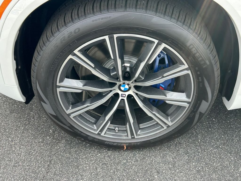 New 2026 Alpine White BMW xDrive50e image 3