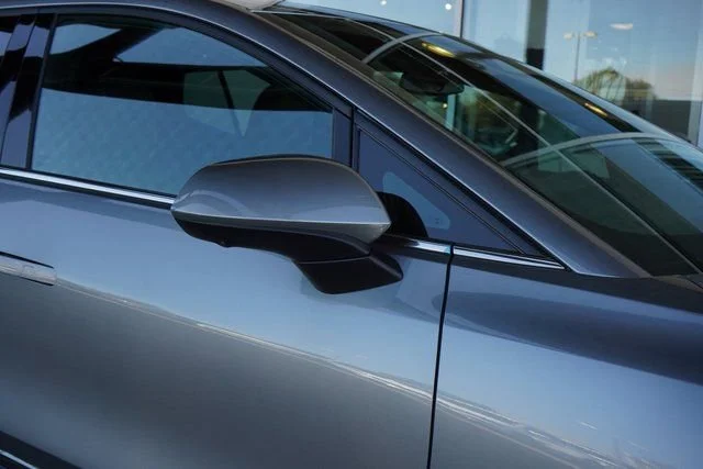 2025 Chevrolet Equinox EV LT - Photo 11