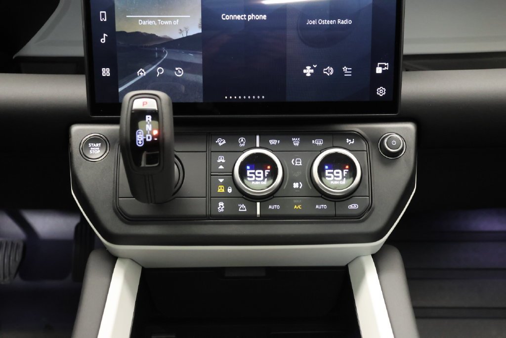 New 2026 Woolstone Green LAND ROVER S image 24
