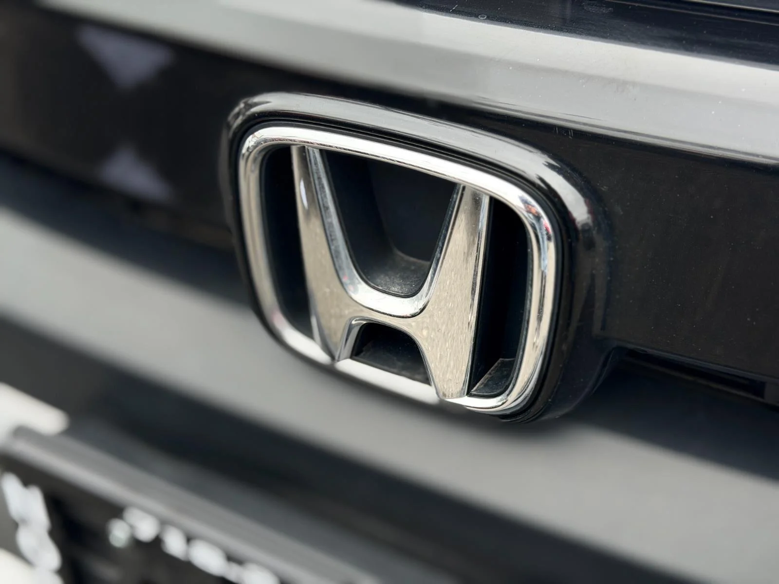 Used 2019 Lunar Silver Metallic Honda EX-L image 9