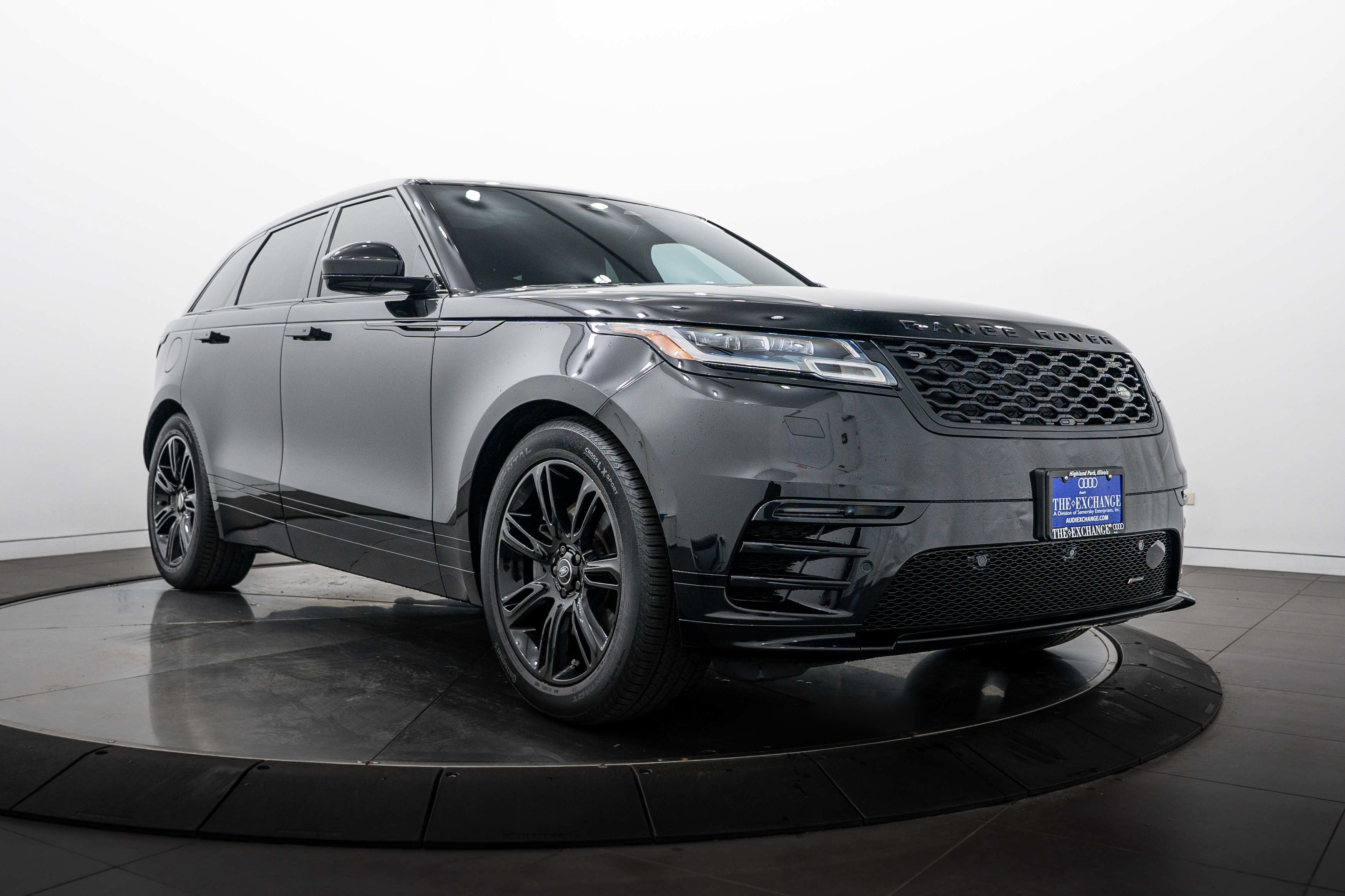 Used 2023 Santorini Black Metallic Land Rover R-Dynamic S image 1