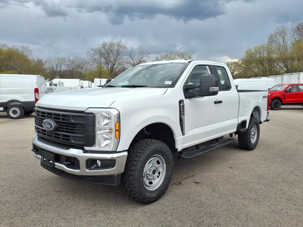2026 Ford F-250 XL 4x4 SuperCab 8' Box's photo