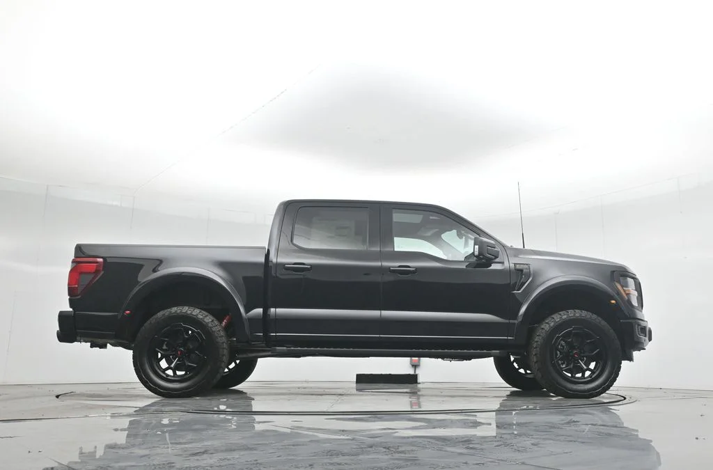 New 2025 Black Ford XLT image 7