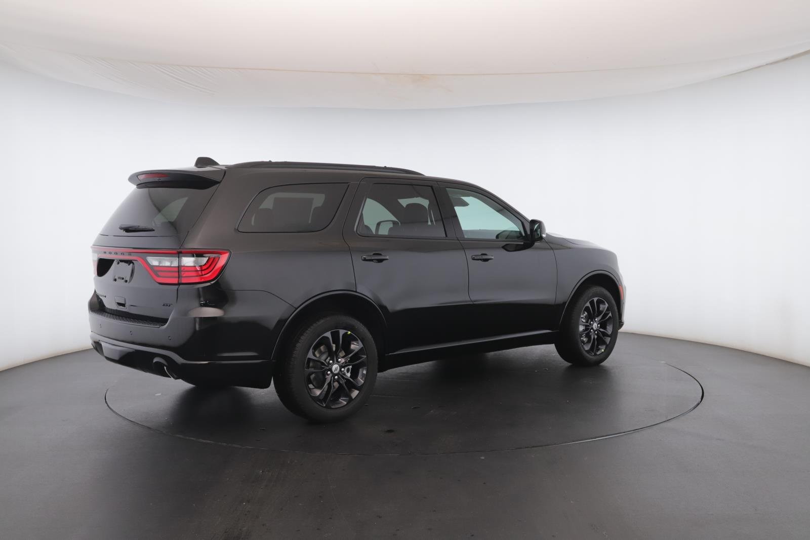 New 2026 Diamond Black Clear-Coat Exterior Paint Dodge GT Plus AWD image 29