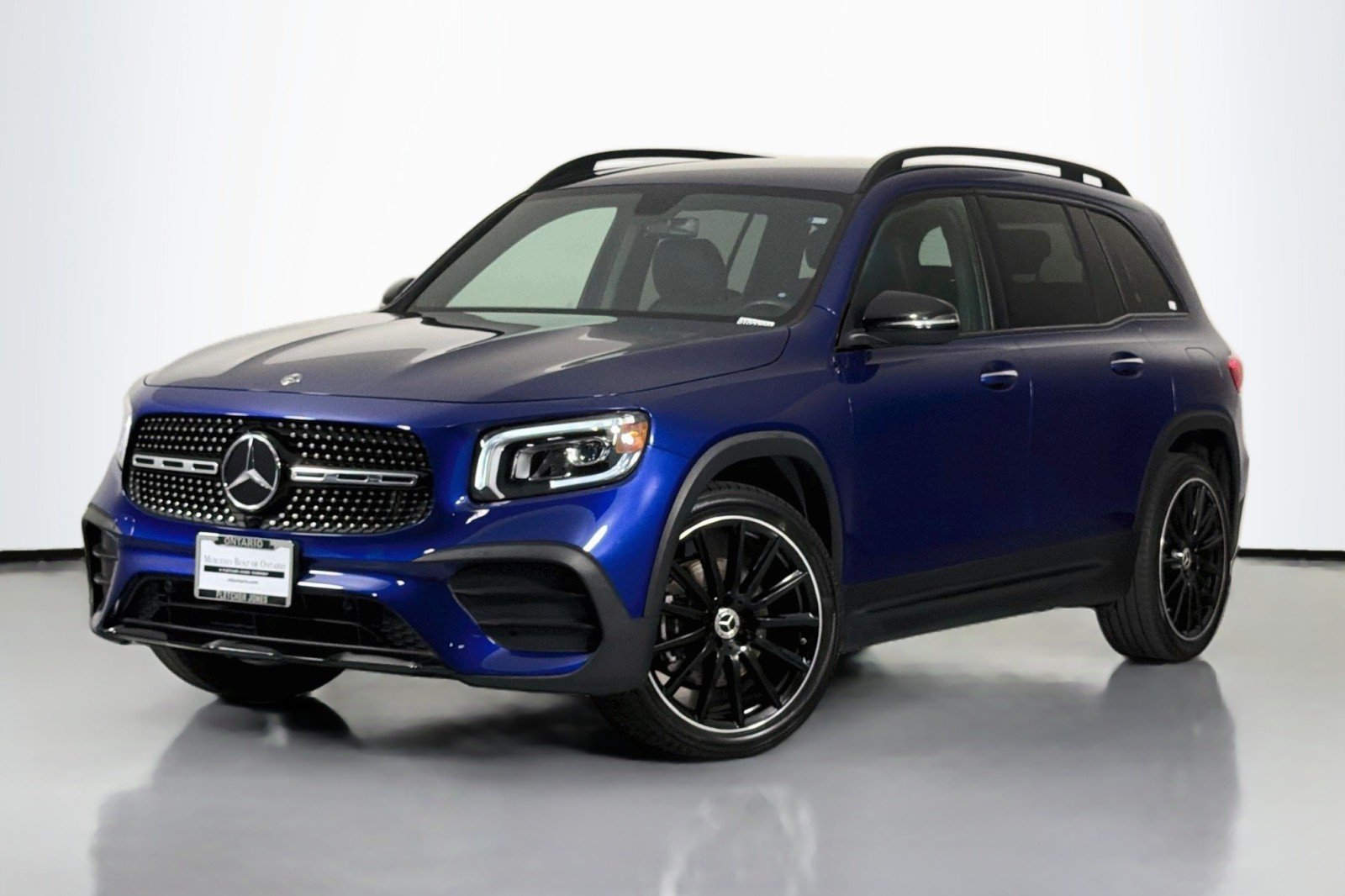 Used 2020 Galaxy Blue Metallic Mercedes-Benz 250 image 1