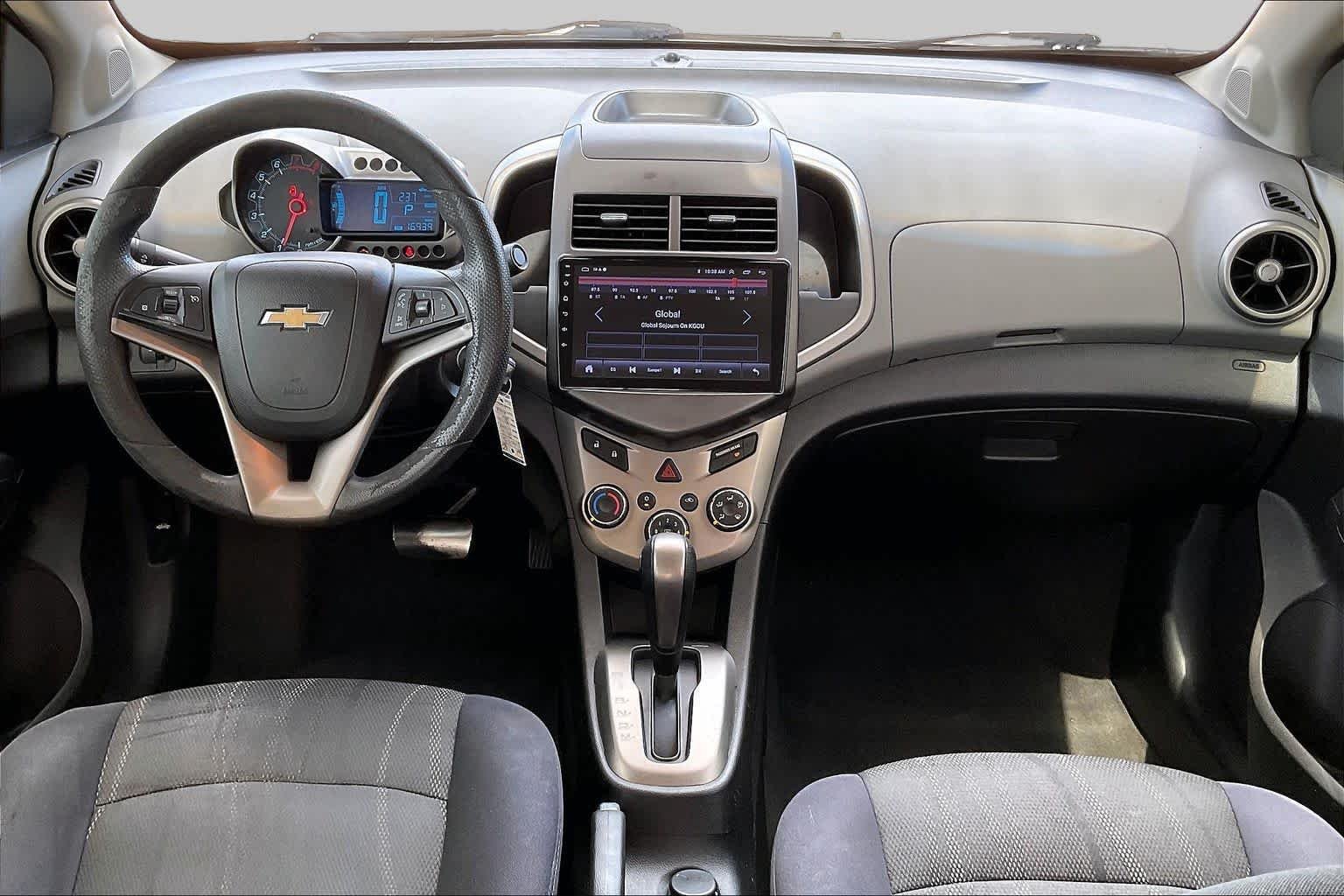 Used 2013 Black Granite Metallic Chevrolet LT image 14