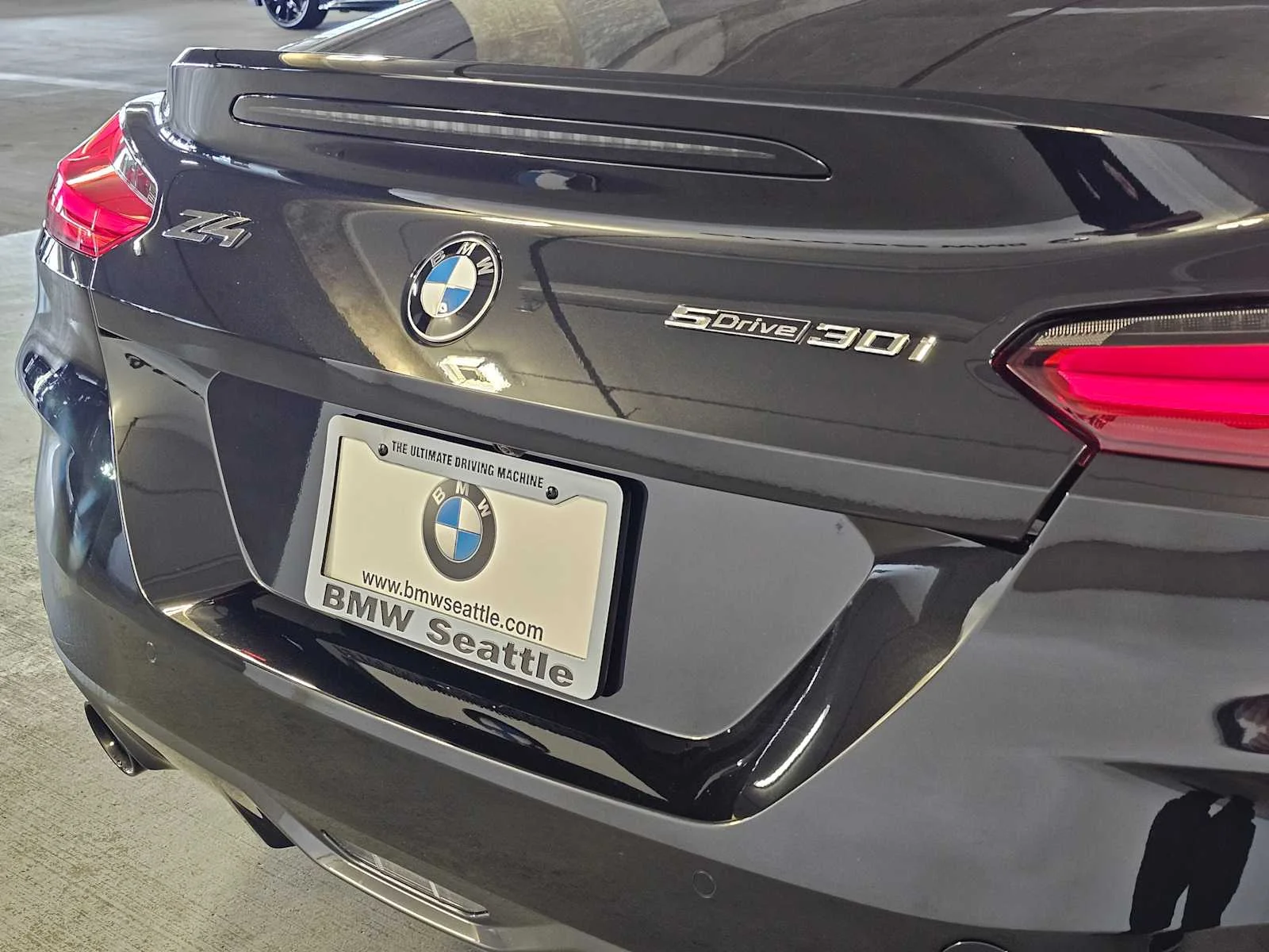 New 2026 Black Sapphire Metallic BMW sDrive30i image 7