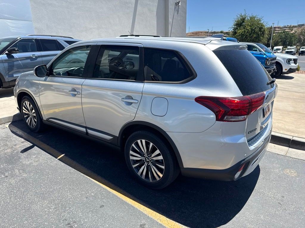 Used 2019 Alloy Silver Metallic Mitsubishi ES image 3