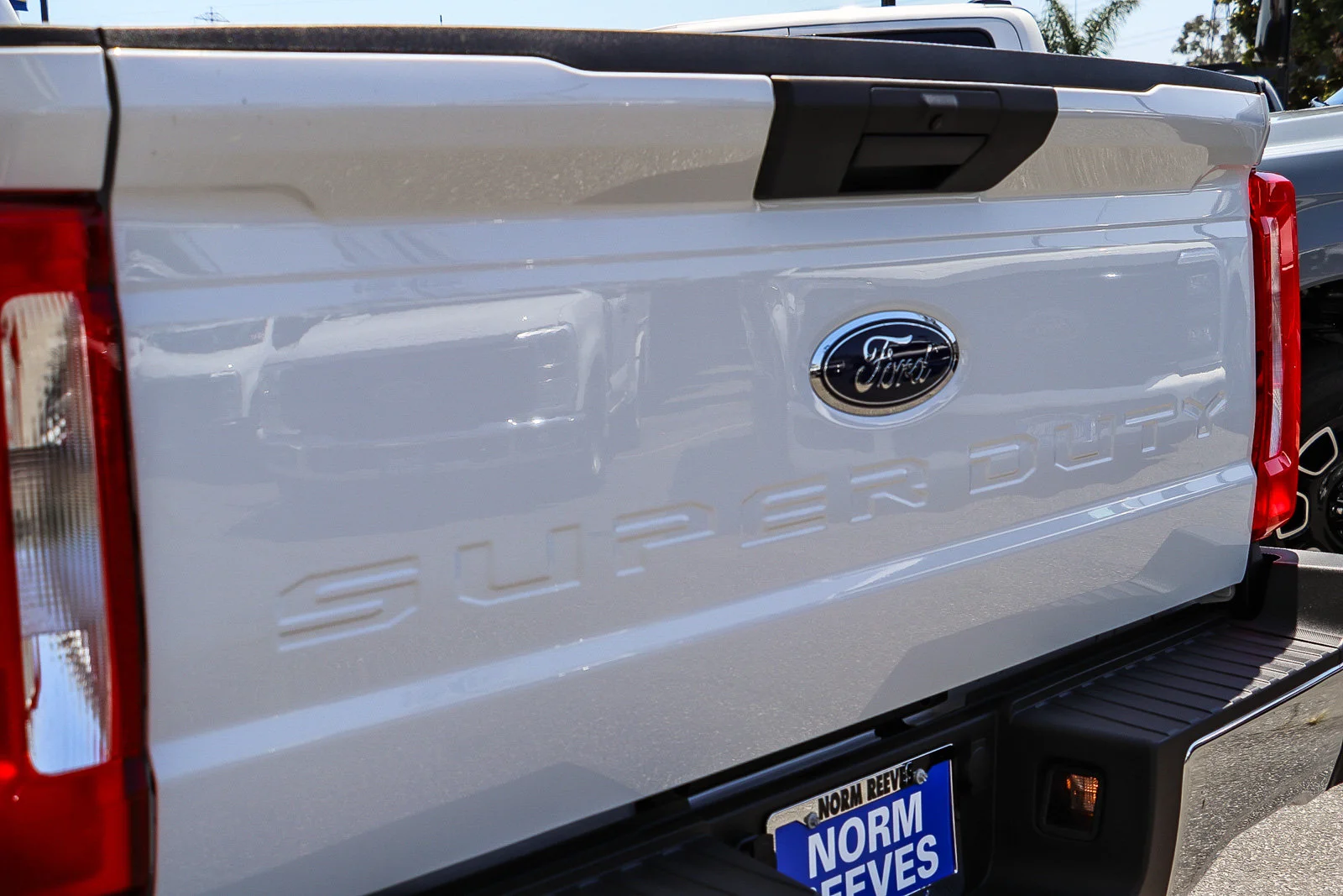 New 2026 Oxford White Ford F-250® XL image 10