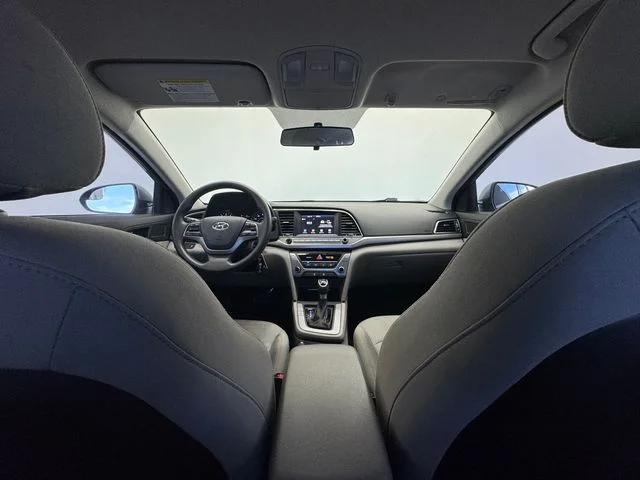 Used 2017 Shale Gray Metallic Hyundai SE image 23
