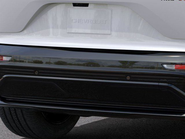 New 2025 Iridescent Pearl Tricoat Chevrolet RS image 14