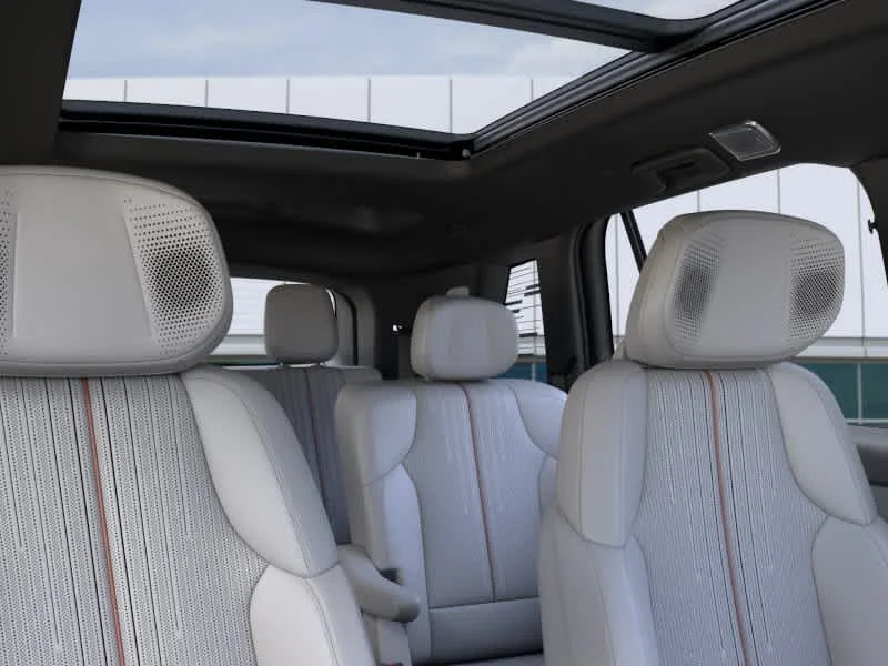 2026 Cadillac VISTIQ Sport - Photo 24
