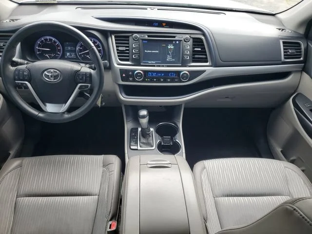 Used 2016 Blizzard Pearl Toyota LE Plus image 27