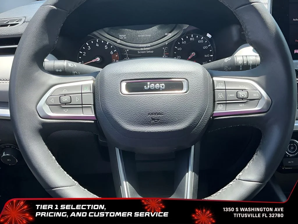Used 2025 Silver Jeep Limited image 30