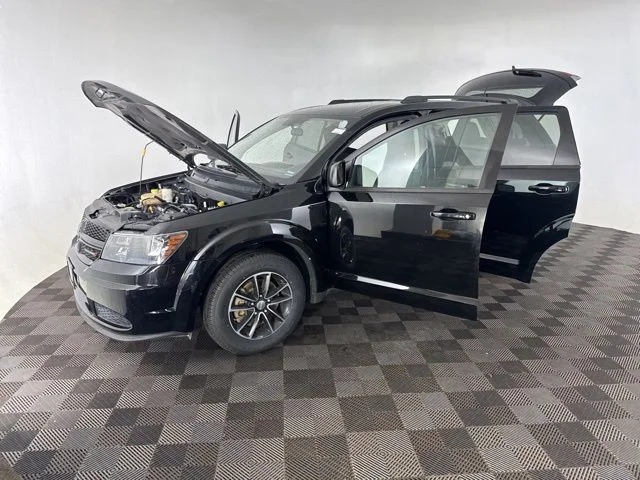 Used 2017 Black Dodge SE image 8