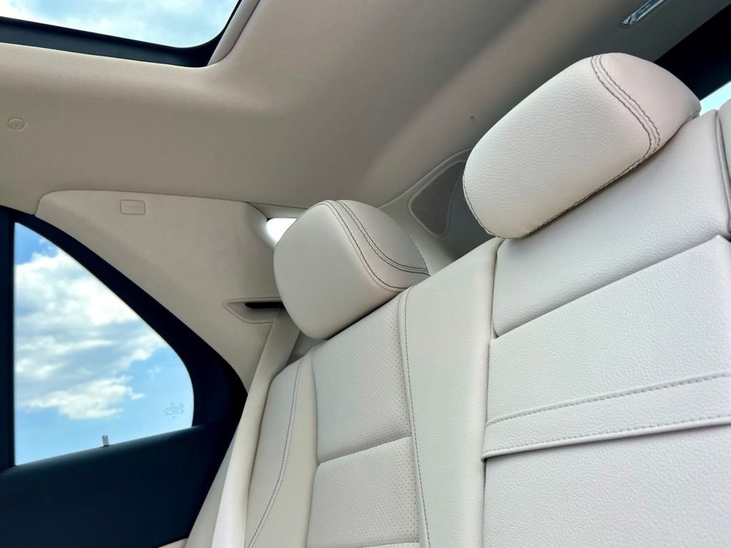 Certified Used 2024  Mercedes-Benz GLE 350 image 12