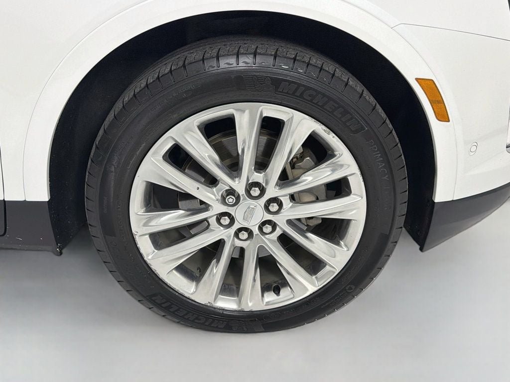 Used 2018 Crystal White Tricoat Cadillac AWD 4dr Platinum image 35