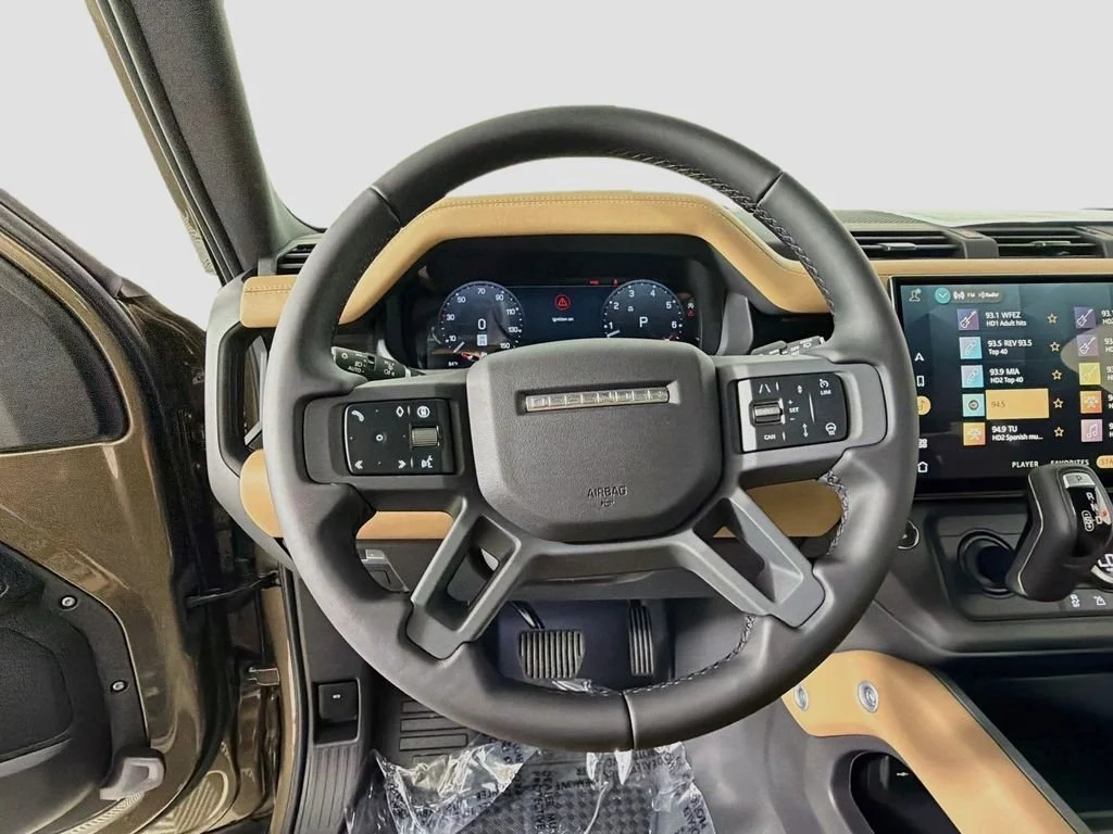 2026 Land Rover Defender X-Dynamic SE - Photo 11
