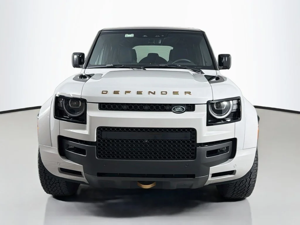 Used 2026 Borasco Gray Metallic Land Rover OCTA image 2