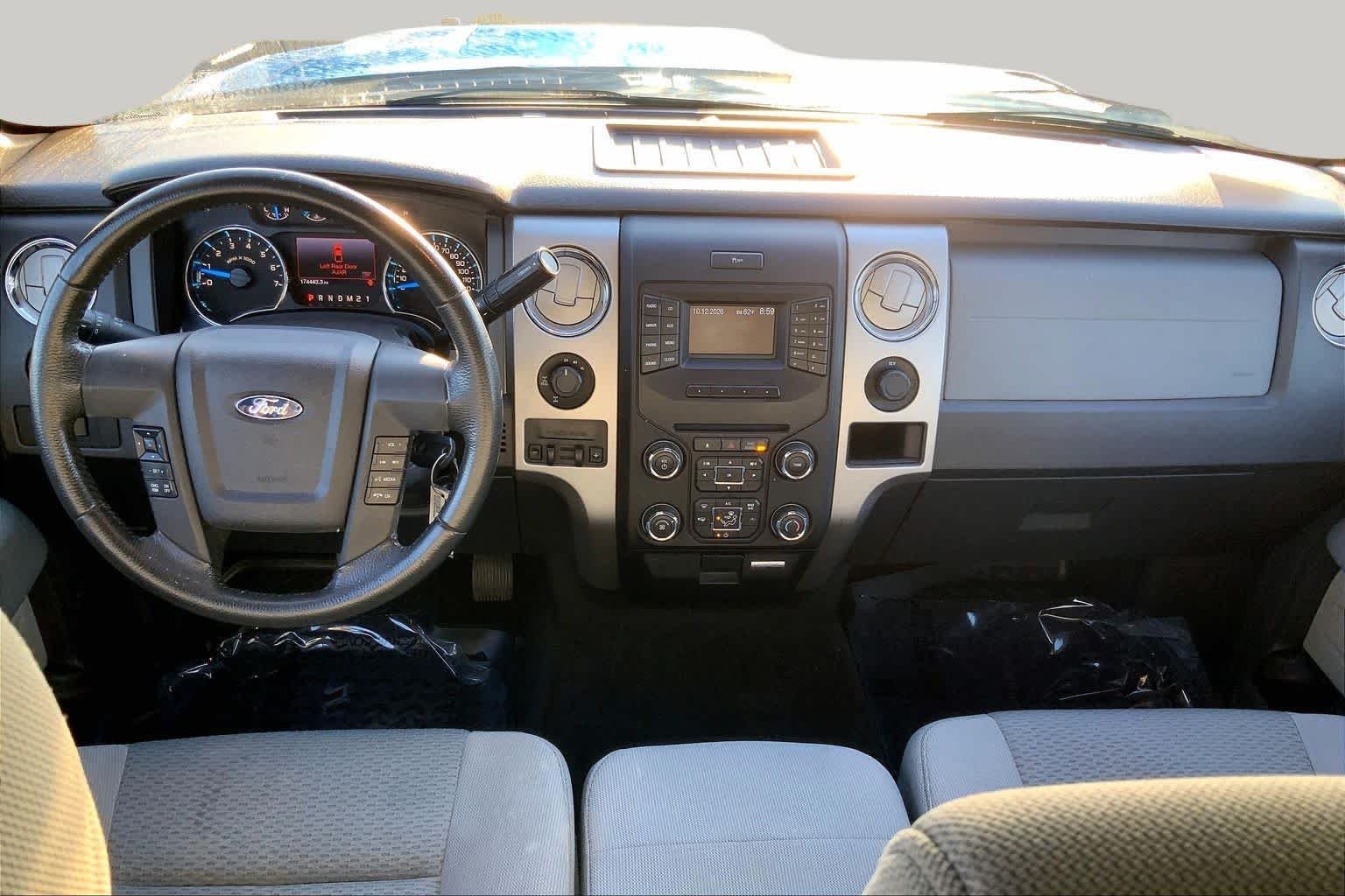 Used 2014 Blue Flame Metallic Ford XLT image 14