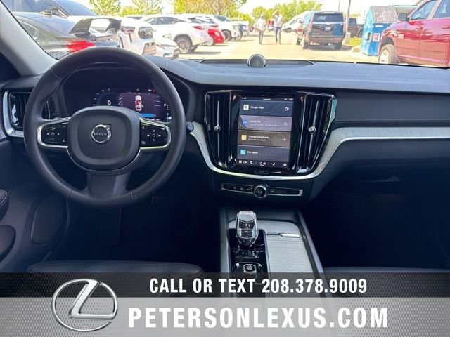 2024 Volvo V60 Cross Country Ultimate - Photo 15