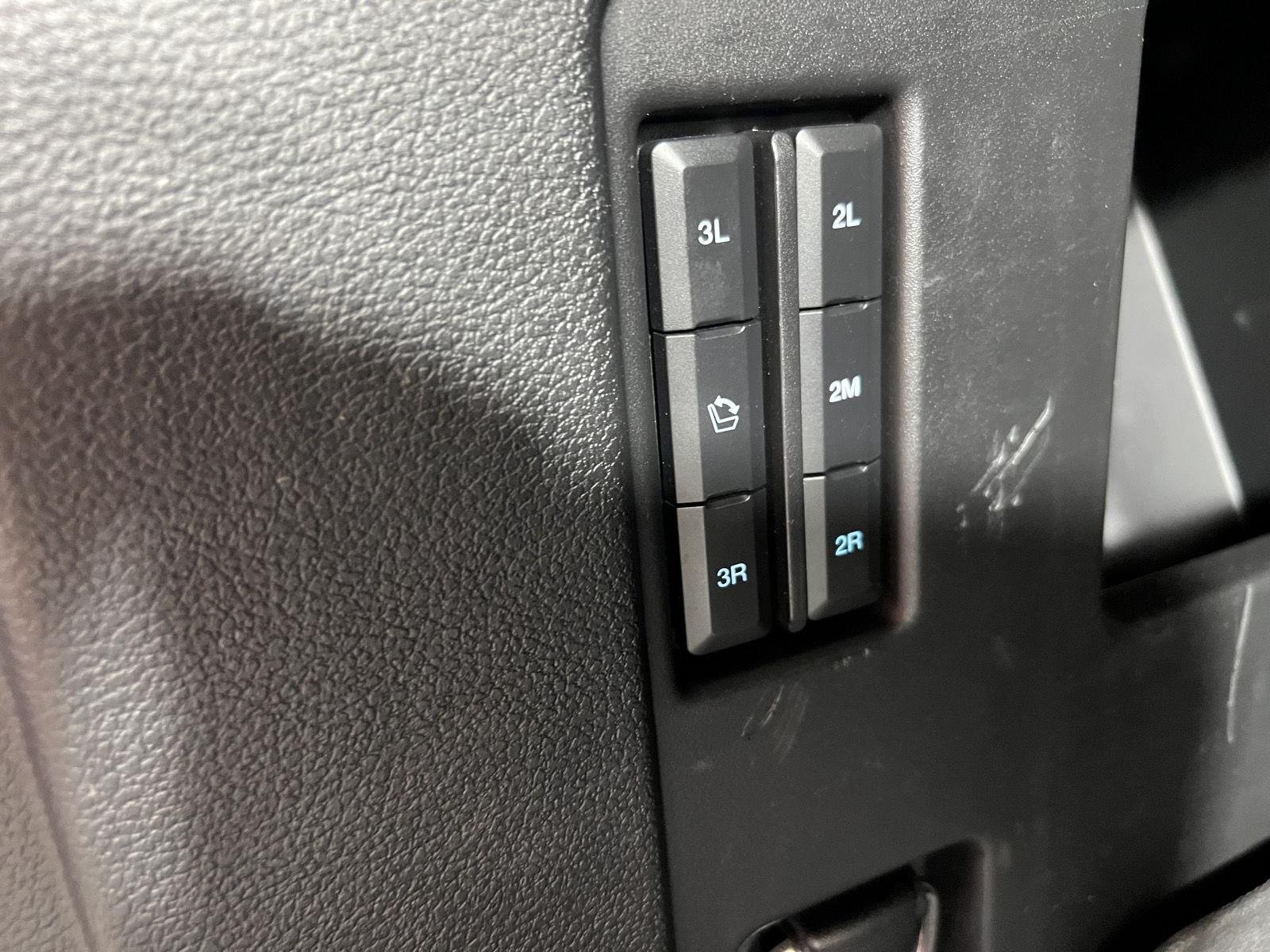 Used 2019 Ingot Silver Ford Limited image 17