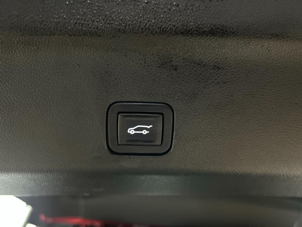 Used 2024 Volcanic Red Tintcoat GMC AT4 image 9