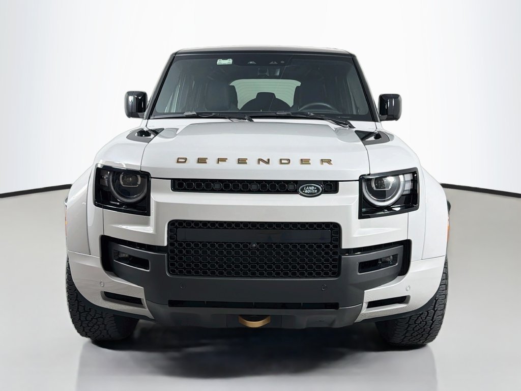 Used 2026 Gray Land Rover OCTA image 2