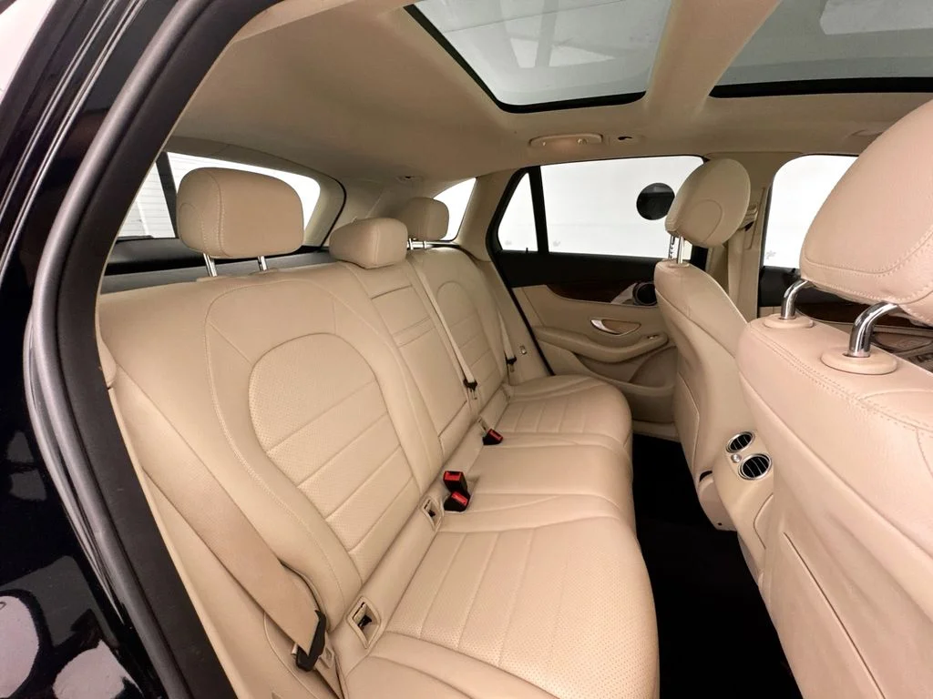 Used 2018 Black Mercedes-Benz GLC 300 image 25