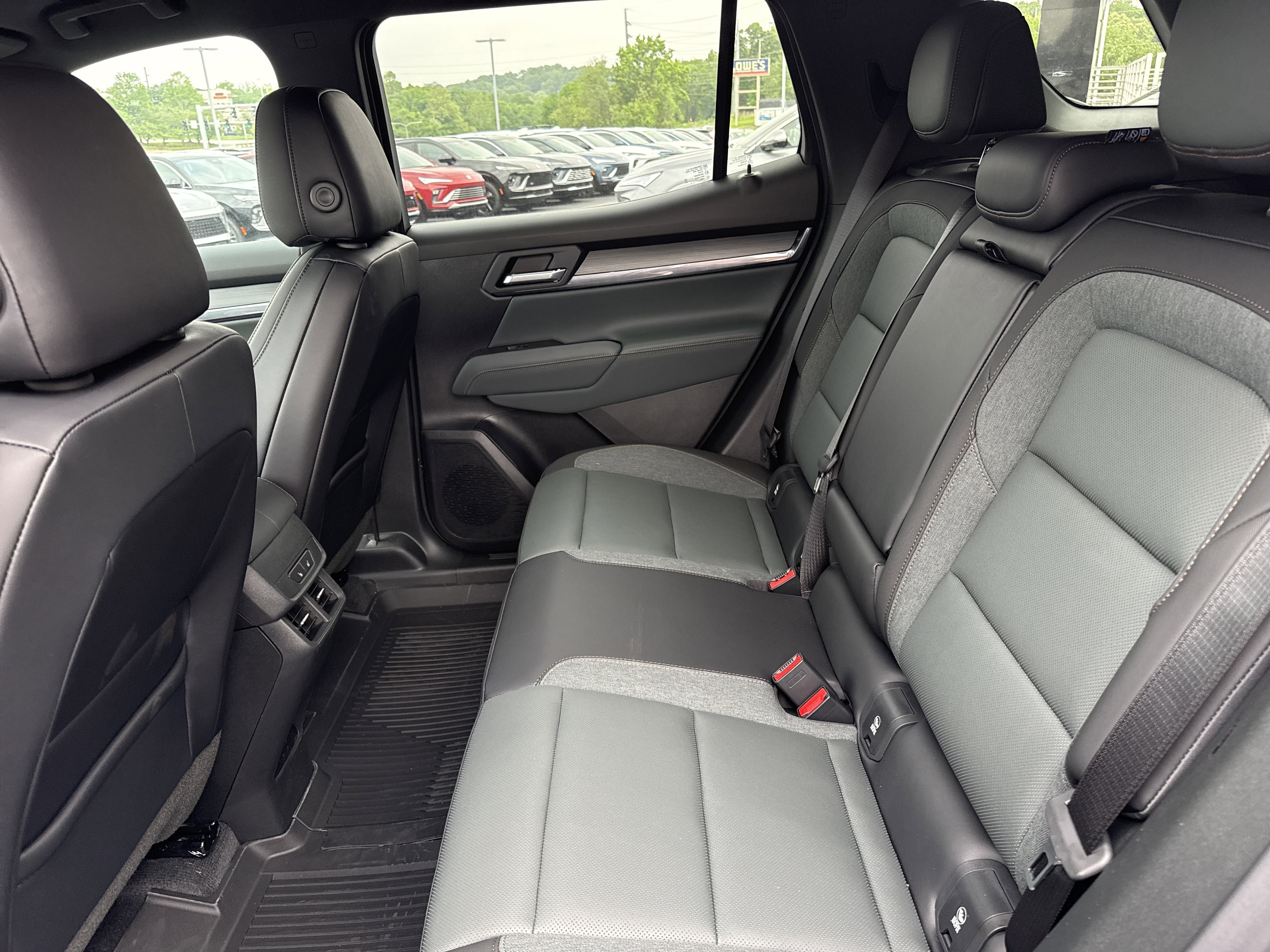 2026 GMC Terrain AT4 - Photo 6