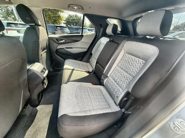 2023 Chevrolet Equinox LT - Photo 24