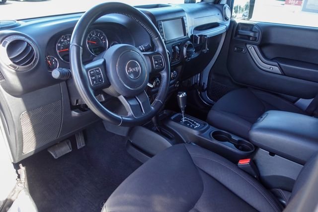 Used 2017 Silver Jeep Unlimited Sport image 13
