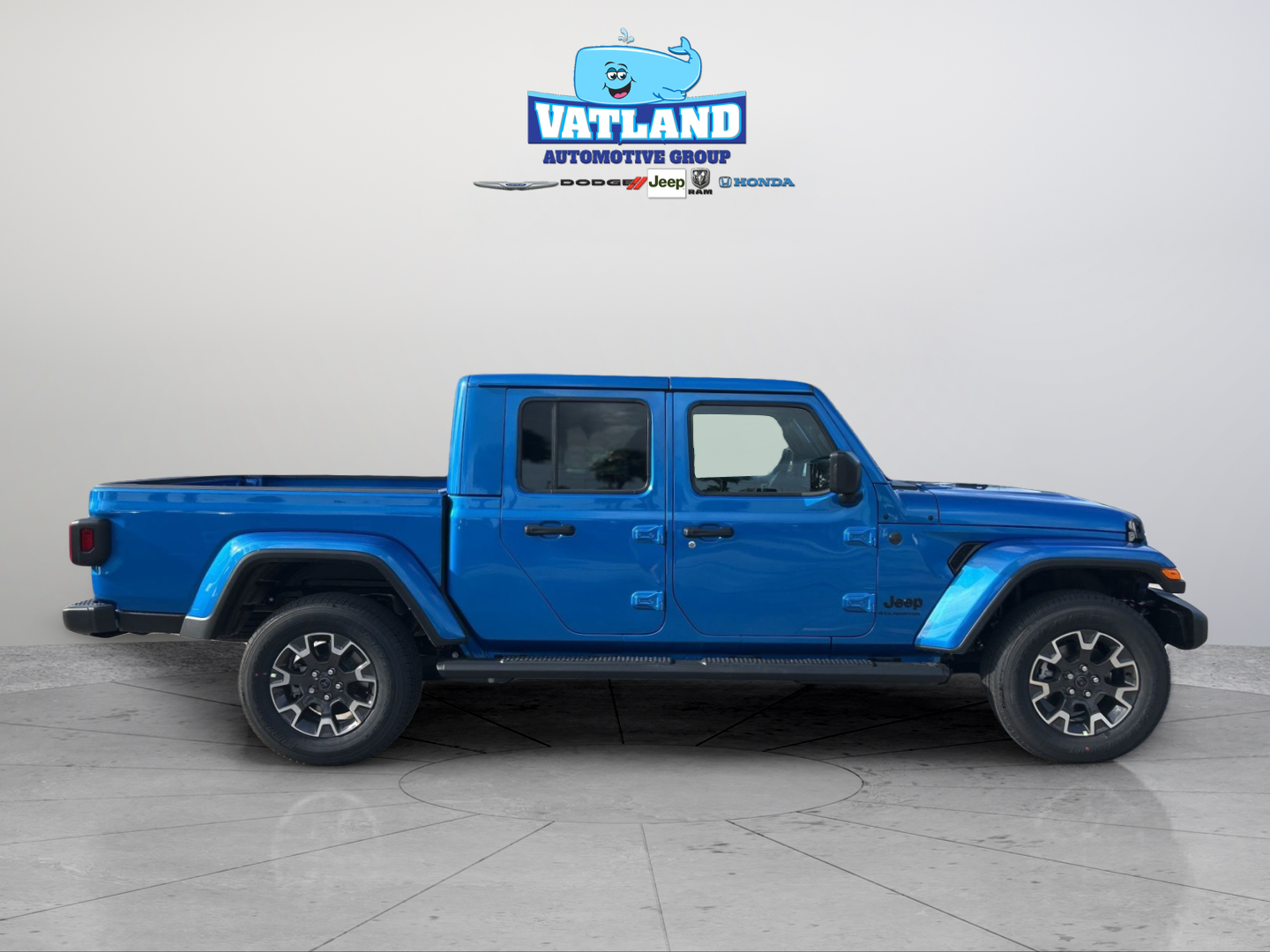 New 2026 Hydro Blue Pearl-Coat Exterior Paint Jeep Sahara image 6