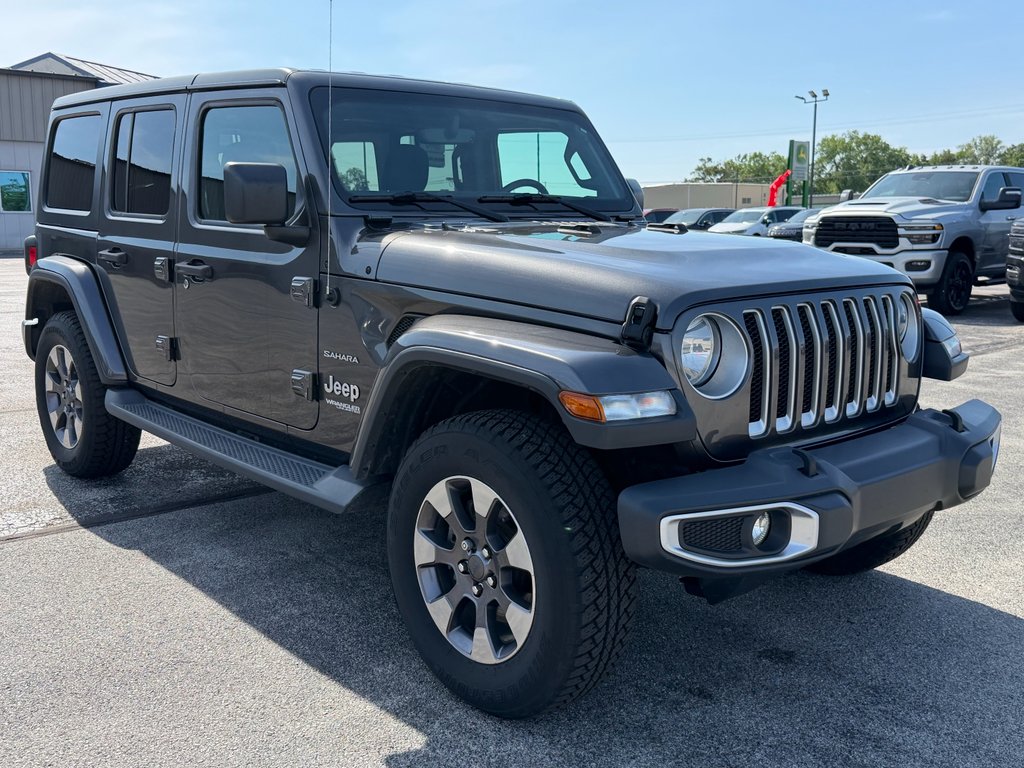 Used 2019 Granite Crystal Metallic Clearcoat Jeep Sahara image 3